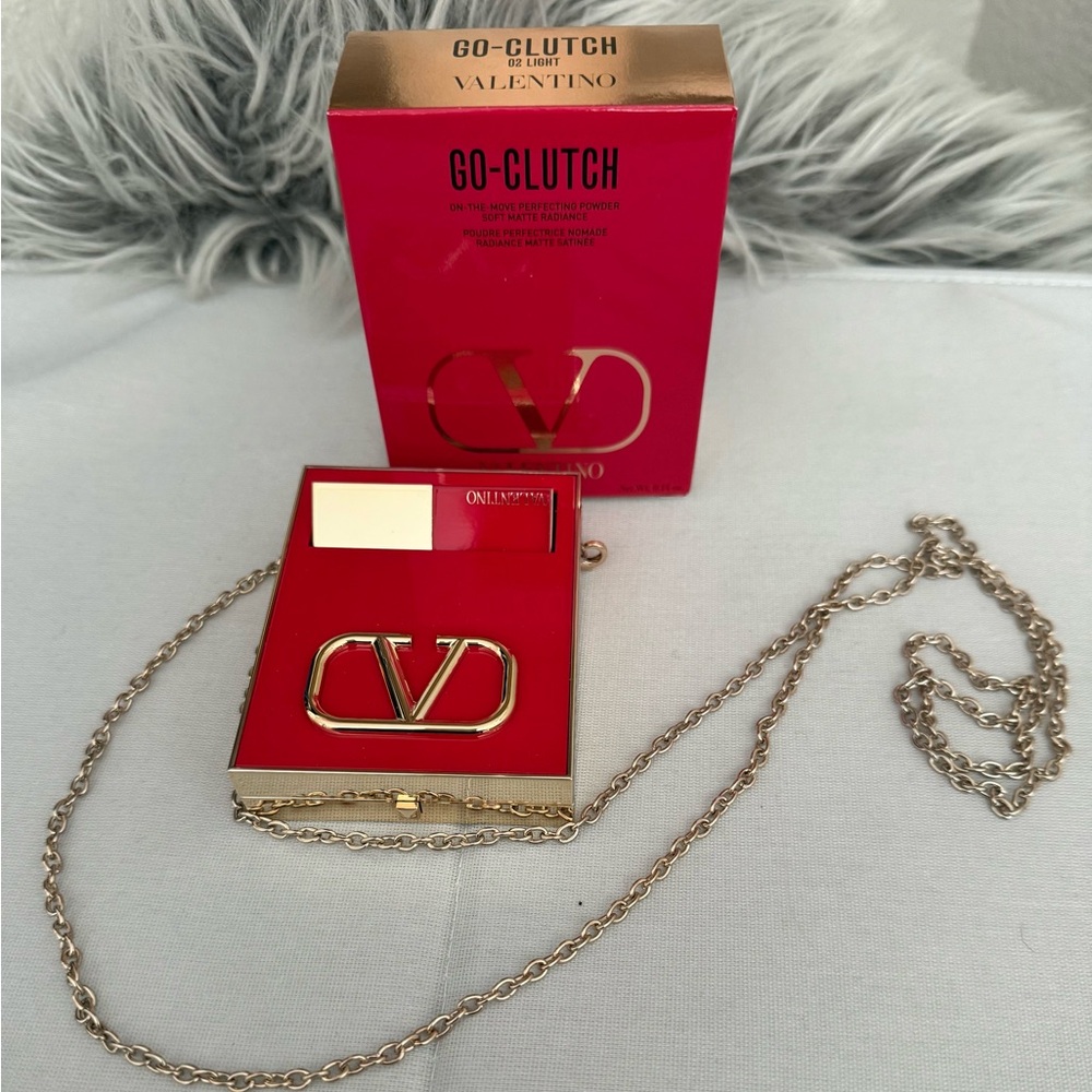 Valentino Go-clutch Refining Compact Finishing  Powder 2 light